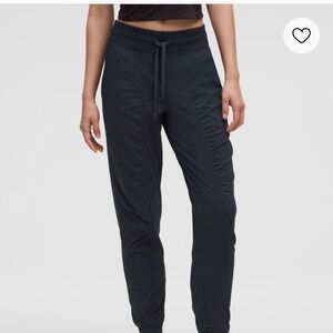 Lululemon dance studio mid-rise jogger